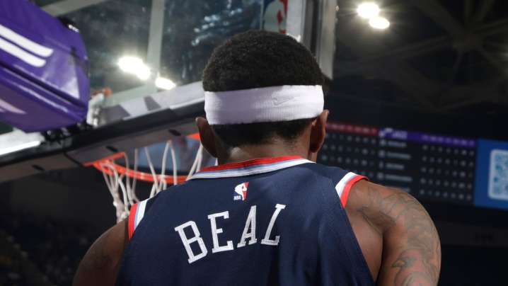 Clippers’ Bradley Beal to miss time with hip injury