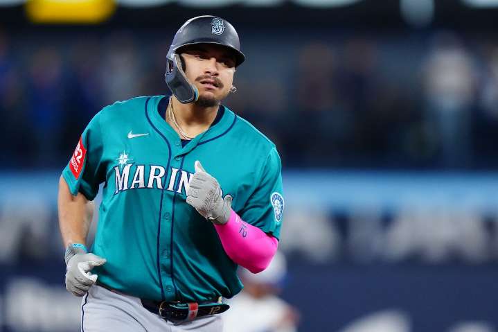 Seattle closing in on multiyear deal with former Guardians’ first baseman