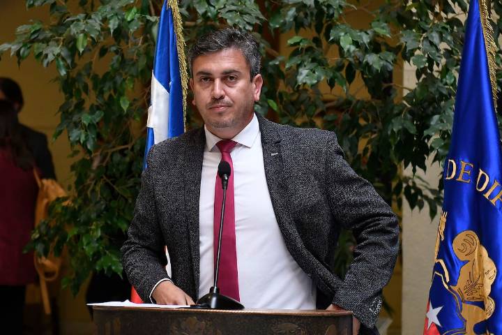 Sigue en prisión preventiva: Corte de Valdivia rechaza recurso de amparo presentado por defensa del diputado Mauricio Ojeda