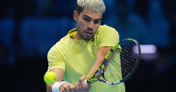 Alcaraz withdraws from Davis Cup Finals because of hamstring injury