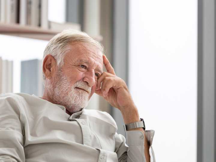 Qué significa pensar en alguien del pasado según la psicología