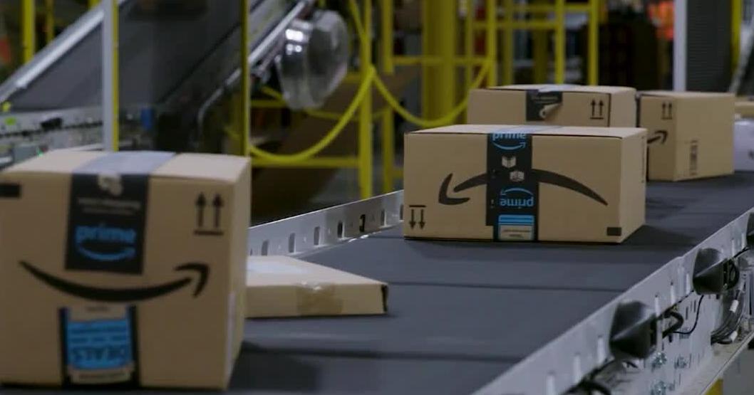 Amazon extends holiday gift return window for shoppers