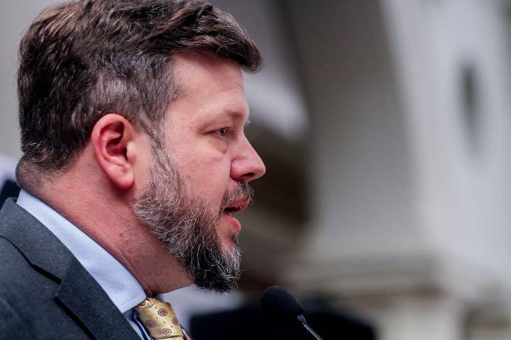 Kaiser responde a Jara desde Punta Arenas: “Los que ponen en peligro la PGU son los comunistas y los frenteamplistas”