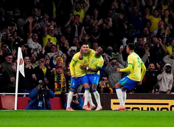 Brasil sale airoso contra Senegal en amistoso de fútbol