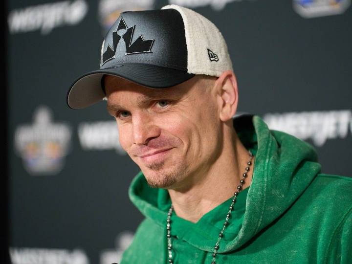 Once teammates, QBs Harris, Alexander to duel in Grey Cup