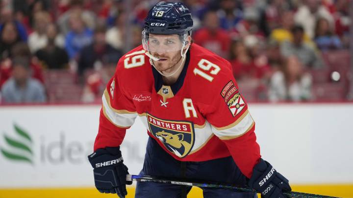 Tkachuk could return to ice in next 2 weeks for Panthers