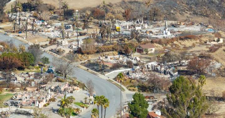 Fire that burned almost 250 homes in Ventura County was restart of earlier blaze, officials say