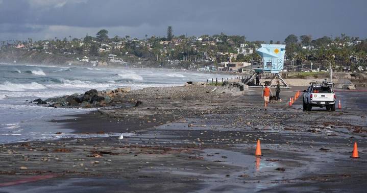 Torrential rains return to Southern California, prompting flash flood warnings before moving east