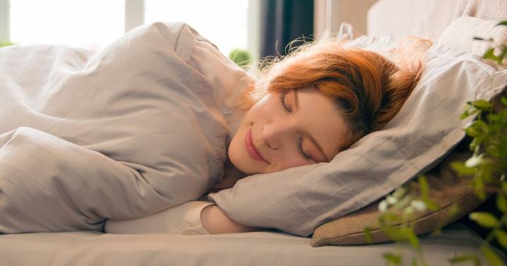 Sleepers 'warm and comfortable' with 40% off Amazon winter duvet 'perfect for cold weather'