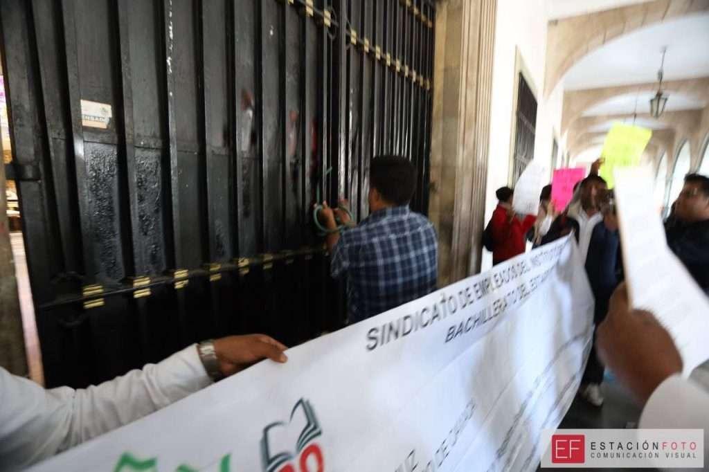 Marcha SEIEBO, exige recontratación de 35 trabajadores despedidos