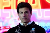 Vende Toto Wolff parte de su participación en Mercedes