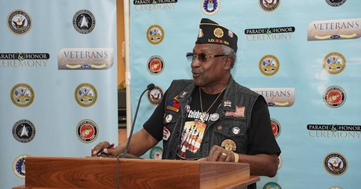 Local officials sign proclamation declaring veterans celebration week