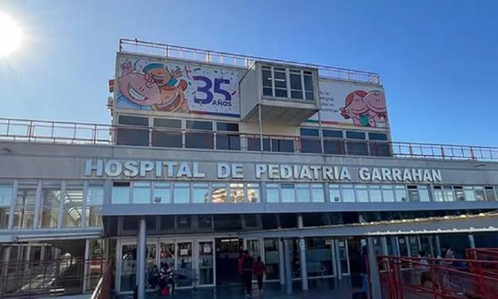 El Hospital Garrahan anunció un aumento salarial para sus empleados que definió como histórico