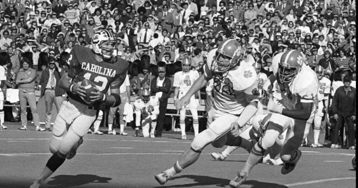 LaNorris Sellers has chance to join most exclusive USC frat