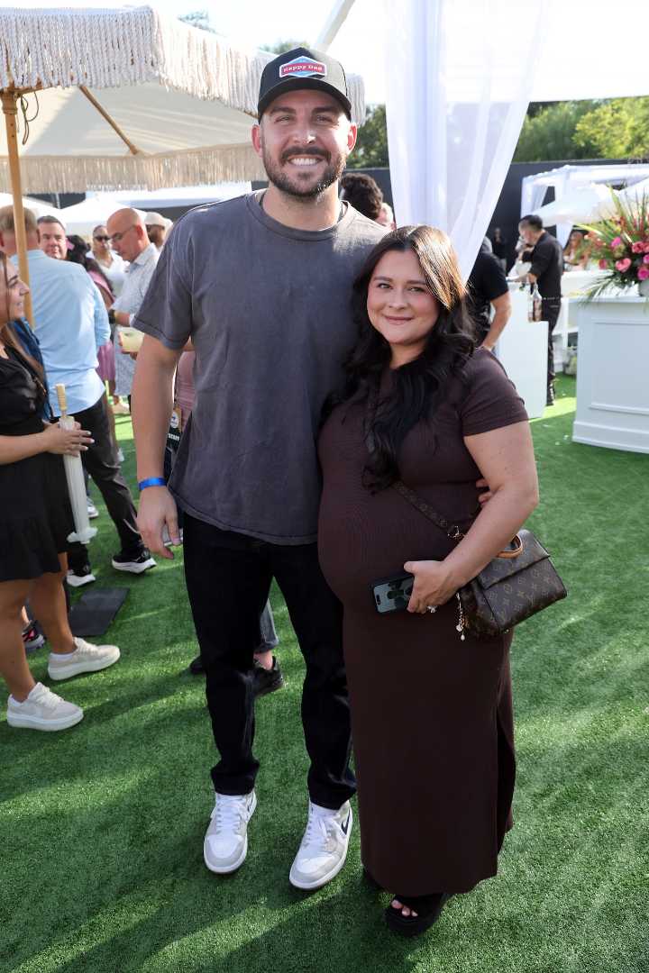 L.A. Dodgers' Alex Vesia and Wife Kayla Mourn Death of Their Newborn Baby
