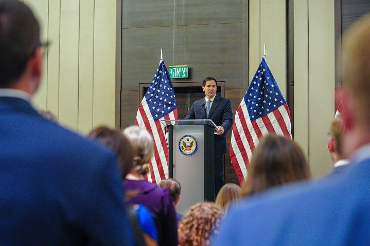 US May Deny Visas Over Obesity After Rubio's New Directive