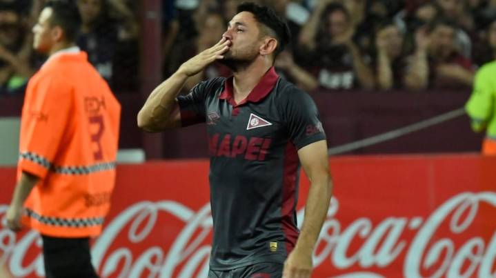 Tras la eliminación de Lanús en el Torneo Clausura, el Laucha Acosta se retiró del fútbol: “Estoy en shock”