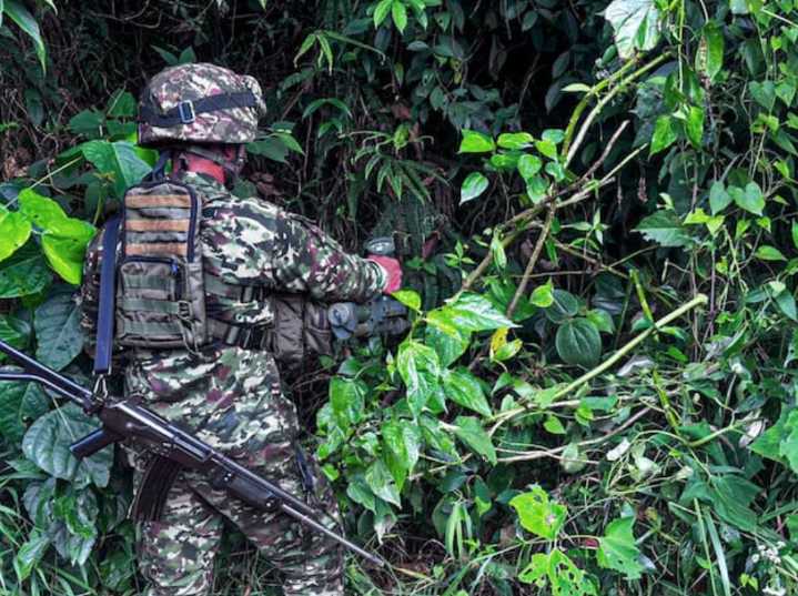 Capturan a nueve militares tras presunto homicidio de civil en base militar de Antioquia