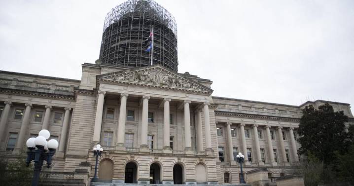 Advocates call on Beshear to stop utility disco…