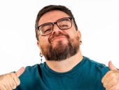 Quién es Erwin Padilla, el humorista que es la gran sorpresa del Festival del Huaso de Olmué 2026