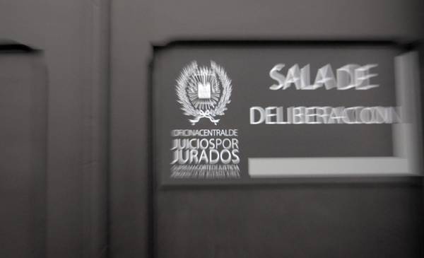 Causa por abuso: volvieron a suspender el debate por la imposibilidad de formar el jurado