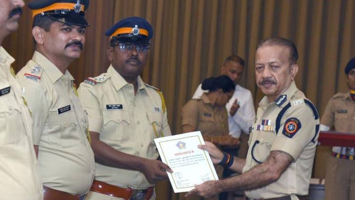 Mumbai: Malwani Police team felicitated by Mumbai Police Commissioner