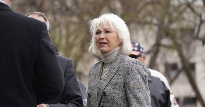 Amid pressure to move Tina Peters to federal custody, here's what CDOC says