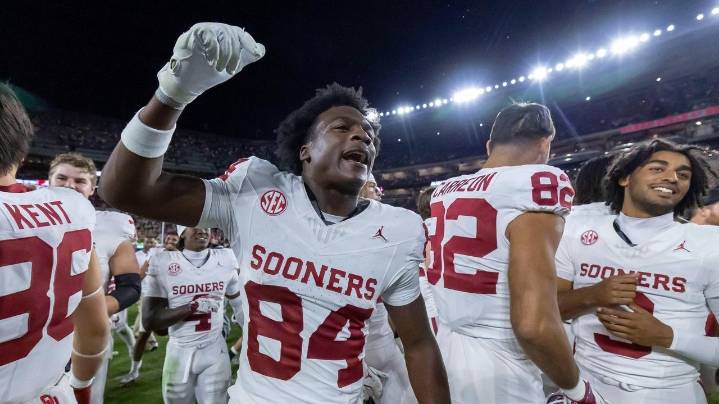 Georgia would be top-4 seed on AP-based CFP bracket with Sooners, Hurricanes back among the 12 teams