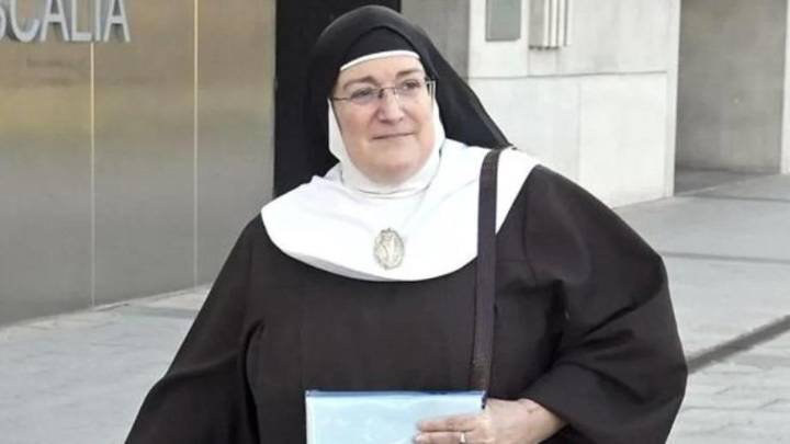 Detenida la exabadesa de Belorado tras registro del convento por venta irregular de obras de arte