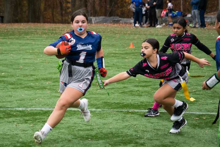 9/11 Flag Football loop begins to close out regular season with games Sunday morning (94 action