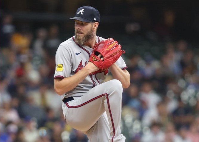 Aaron Sele seguira con los Bravos