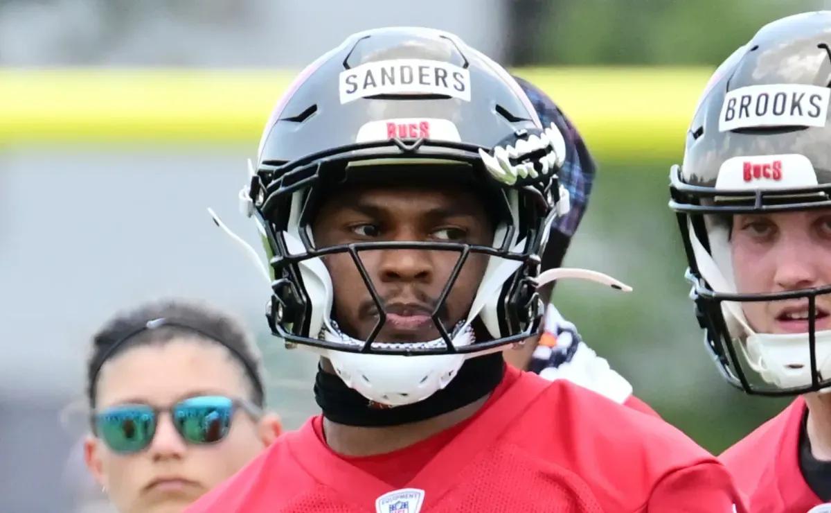 Buccaneers continue overlooking Shilo Sanders with new safety signing
