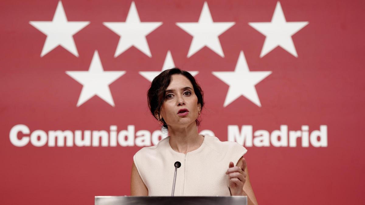 Ayuso vuelve a cargar contra Sánchez: "Se mantiene gracias a la mayor corrupción que existe, escaños por negocios e impunidad"