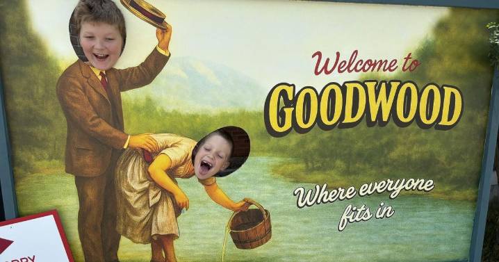 Why an Ontario shop took down ‘risqué’ ‘Schitt’s Creek’ sign