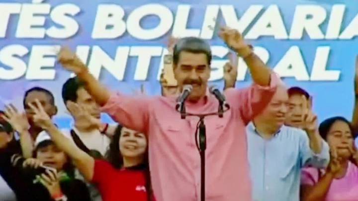 Nicolás Maduro reaparece cantando "Imagine" en medio de tensión con Estados Unidos