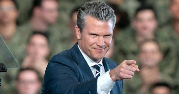 Pentagon Pete Hegseth Welcomes Craziest MAGA ‘Reporter’ Laura Loomer to DoD