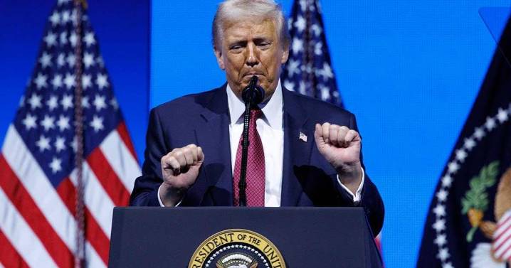 'Bombardeos a cárteles narcoterroristas no se limitan a Venezuela', advierte Trump