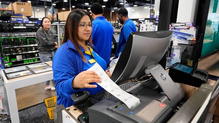 Black Friday arrives with solid momentum despite tariffs and economic uncertainty