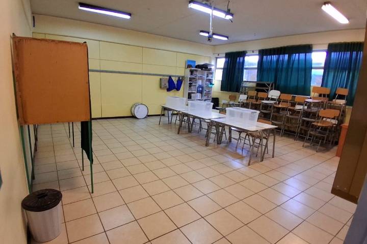Municipio de Copiapó limpió y ordenó 21 locales de votación en la comuna tras elecciones 2025