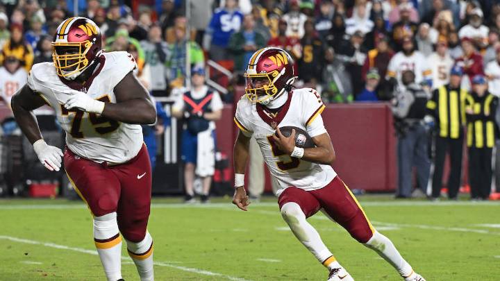 Jayden Daniels Suffers Another Injury During 'SNF' Return