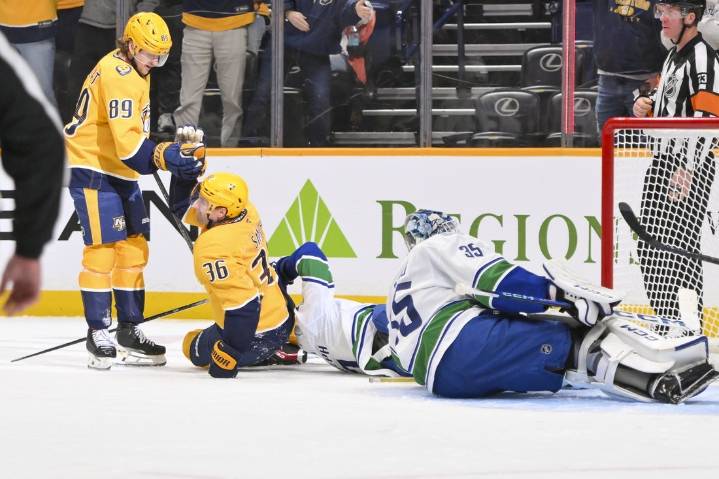 Deadspin | Predators try for continued success at home against Canucks