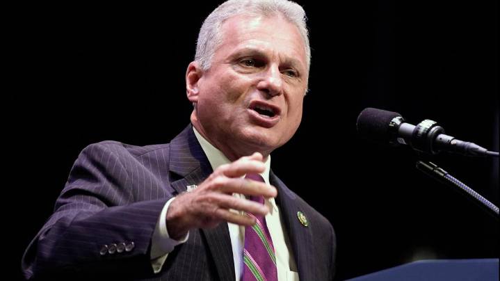 Rep. Buddy Carter pushes for increased federal officers in Atlanta in letter to Homeland Security, ICE leaders