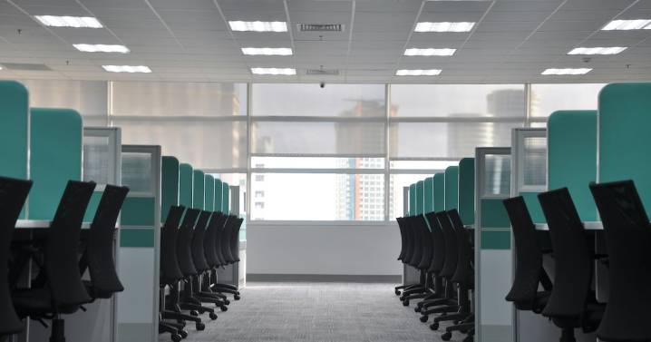 Pymes en Chile: la mitad tiene menos de 10 trabajadores y ven como principal desafío futuro la regulación del Estado