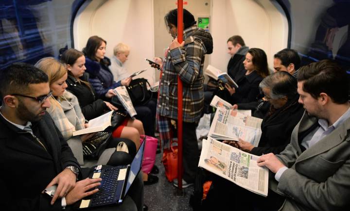 London travel news LIVE: Disruption across the Tube as rush hour builds