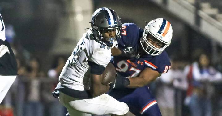 Oswego defensive tackle Andrew Shaw rarely leaves the field, embraces the dirty work: ‘I cannot show weakness’