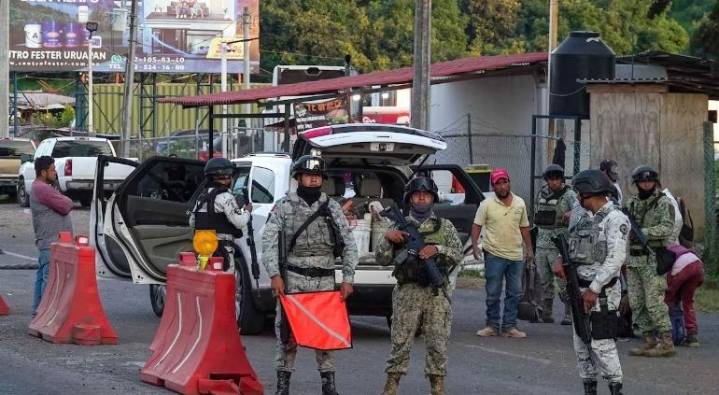 Detuvo la Guardia Nacional a siete escoltas de Manzo