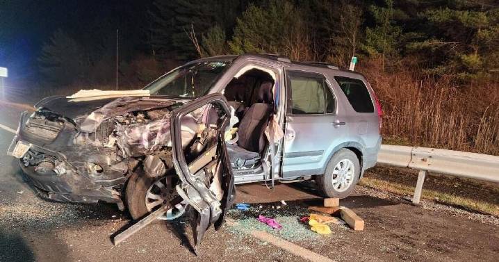 Three hurt in head-on Slingerlands Route 85 crash