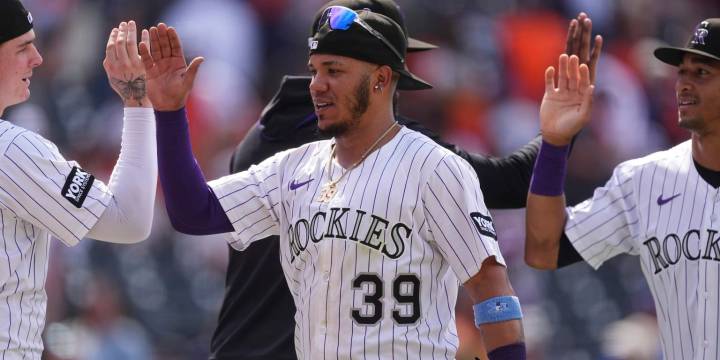 Thairo Estrada has contract option declined by Rockies