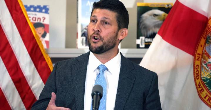 Florida Attorney General James Uthmeier wants judge to toss challenge to rule banning 7