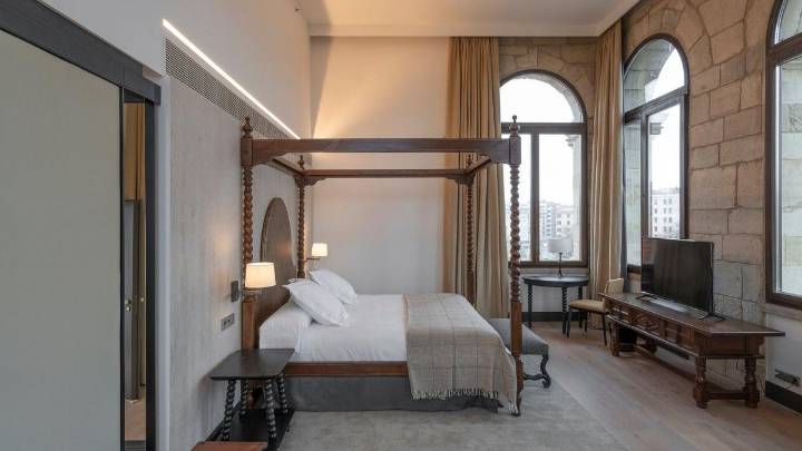 UPL denuncia la reducción de habitaciones en la segunda fase del Hostal de San Marcos